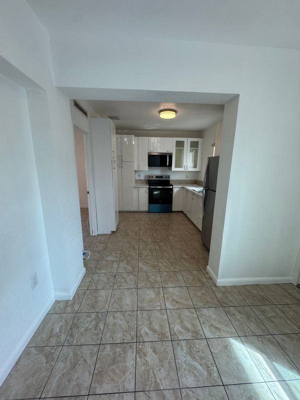 3055 Nw 76th St - Photo 2 of 17