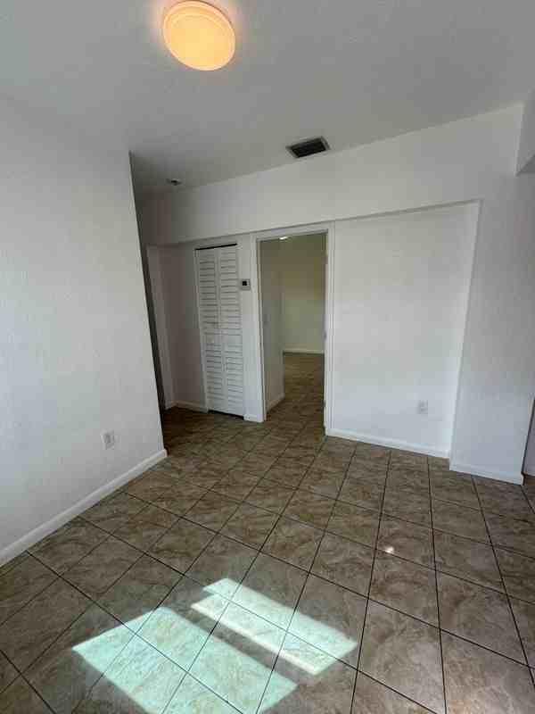 3055 Nw 76th St - Photo 6 of 17