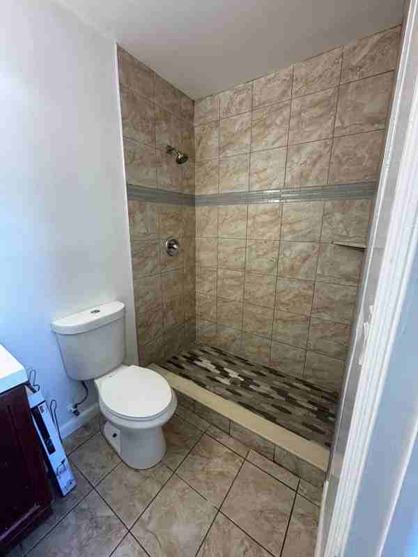 3055 Nw 76th St - Photo 7 of 17