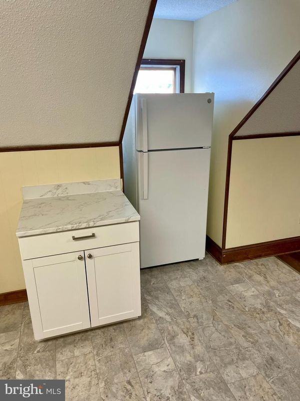 519 Winchester Ave ##2 - Photo 4 of 14