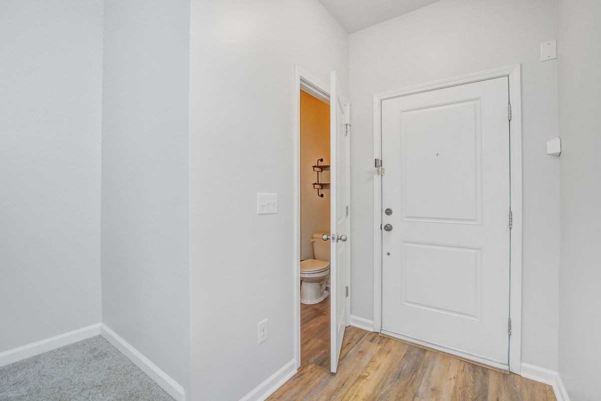 7750 High Maple Cir - Photo 4 of 38