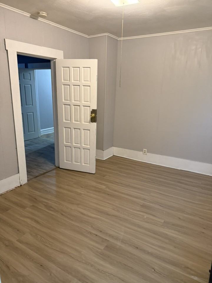 59 Tyler St - Photo 3 of 11