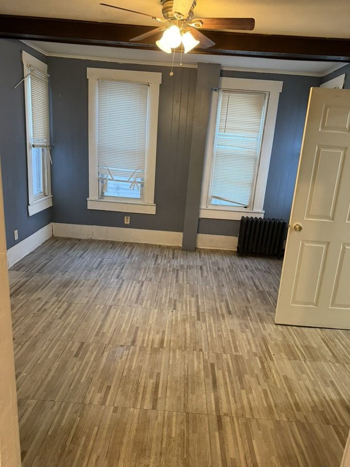 59 Tyler St - Photo 7 of 11