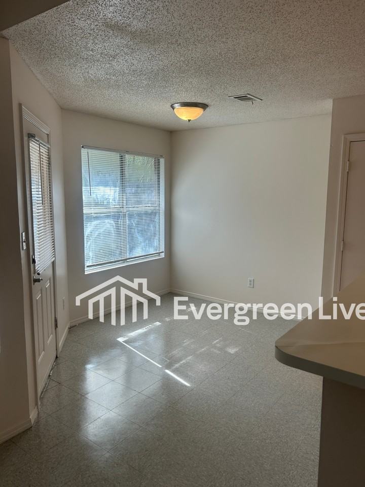 45 Arva Ct - Photo 5 of 23