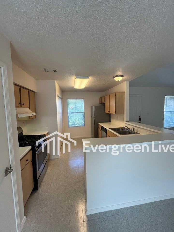 45 Arva Ct - Photo 6 of 23