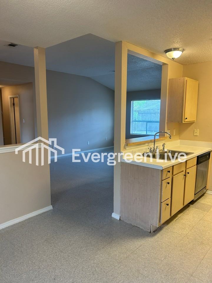 35 Arva Ct - Photo 6 of 25