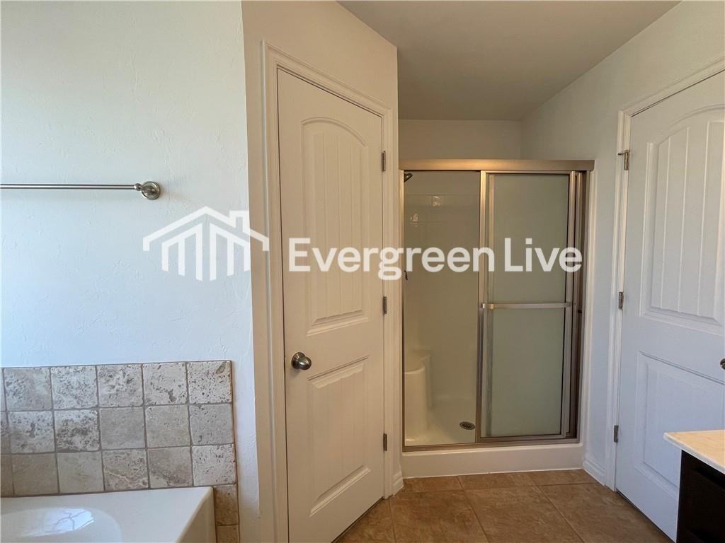 9423 Peachtree Ln - Photo 6 of 7