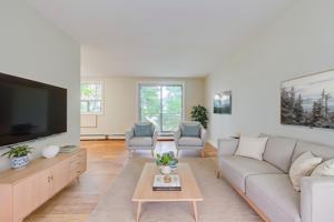 featured image of 1241 Kilborn Pl