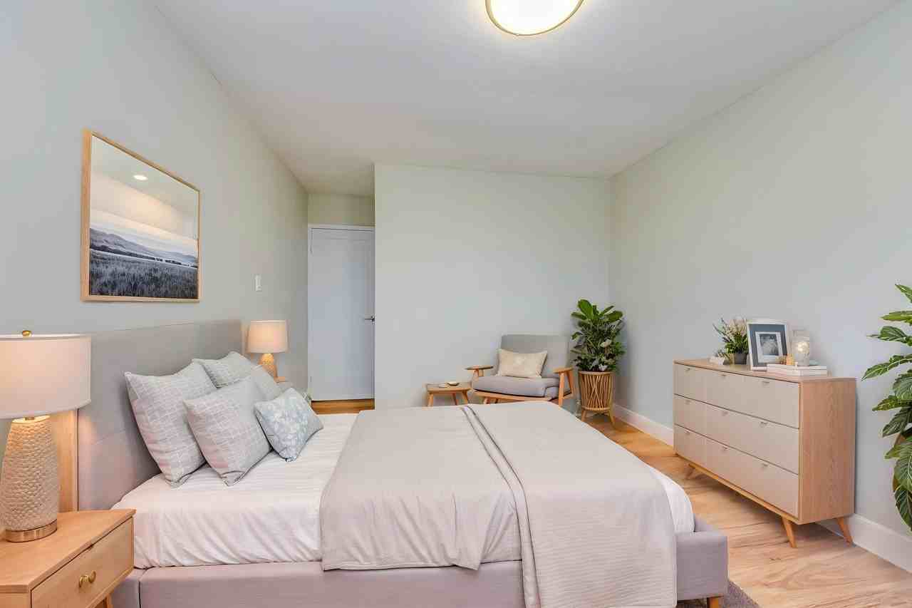 Waterford - Photo 3 of 10