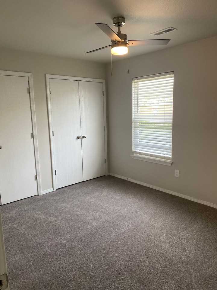 The Ridges at Bentonville - Photo 6 of 26