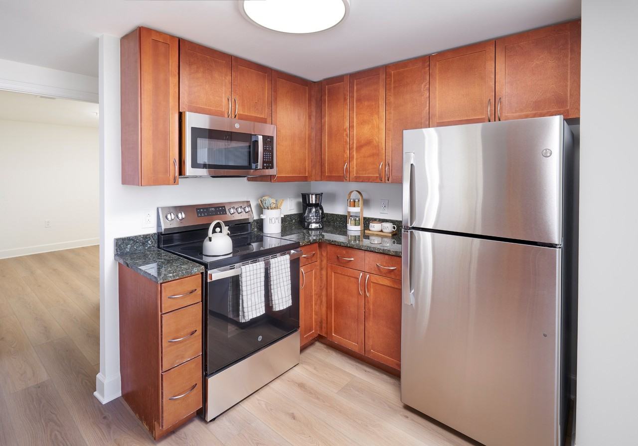 Meridian at Eisenhower - Photo 7 of 50