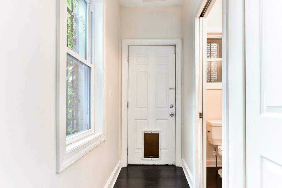 2737 Sherman Avenue Northwest - Photo 4 of 21