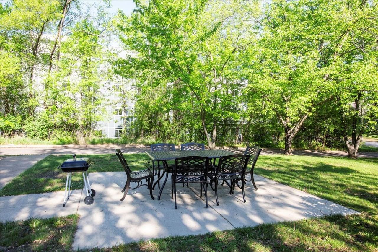 Brittany Court Apartments | Convenient Menomonie Living - Photo 5 of 42