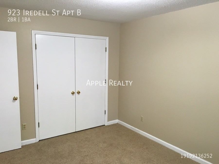 923 Iredell St Apt B #b - Photo 5 of 10