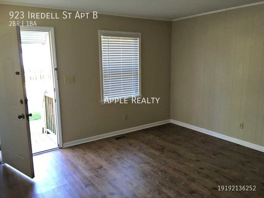 923 Iredell St Apt B #b - Photo 6 of 10