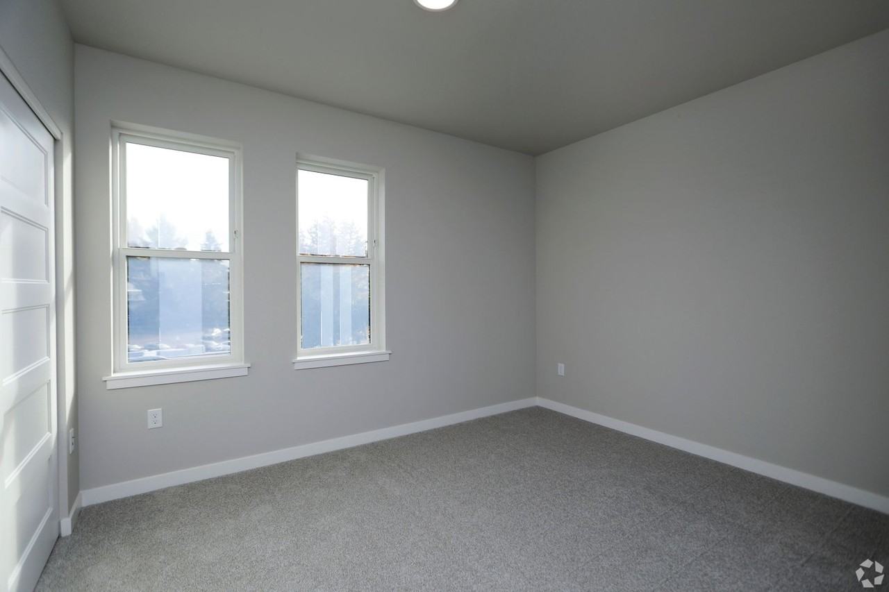 Fairhaven Towers - Photo 3 of 50