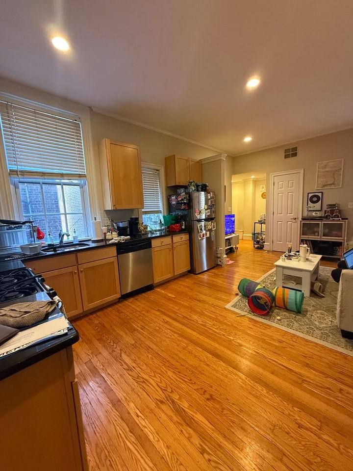 1602 Spruce Street 1602 - Photo 6 of 38