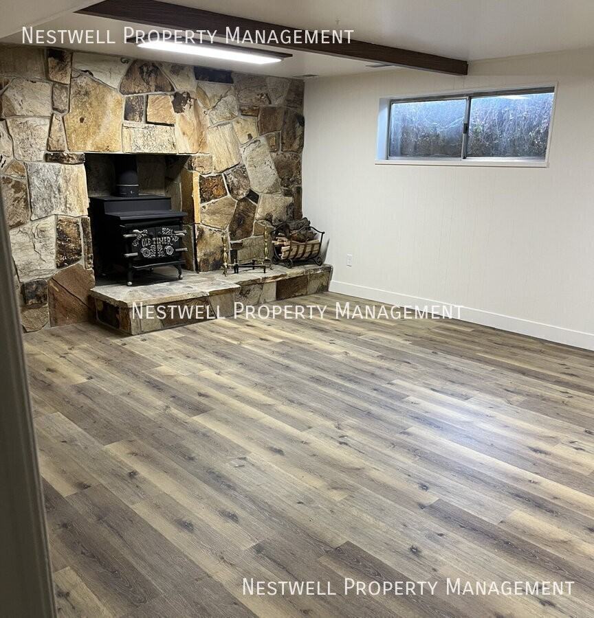 893 W 1500 N - Photo 4 of 34