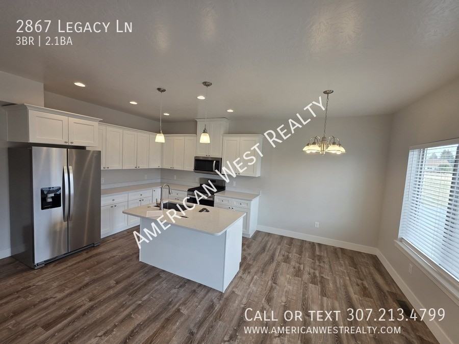 2867 Legacy Ln - Photo 2 of 16
