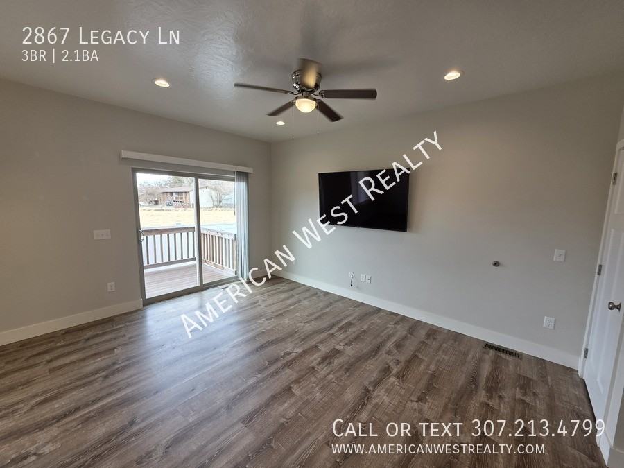 2867 Legacy Ln - Photo 3 of 16