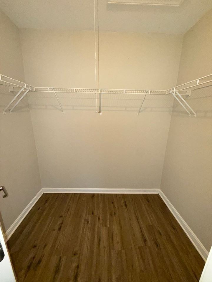 3111 Naylor Rd Se #301 - Photo 7 of 11