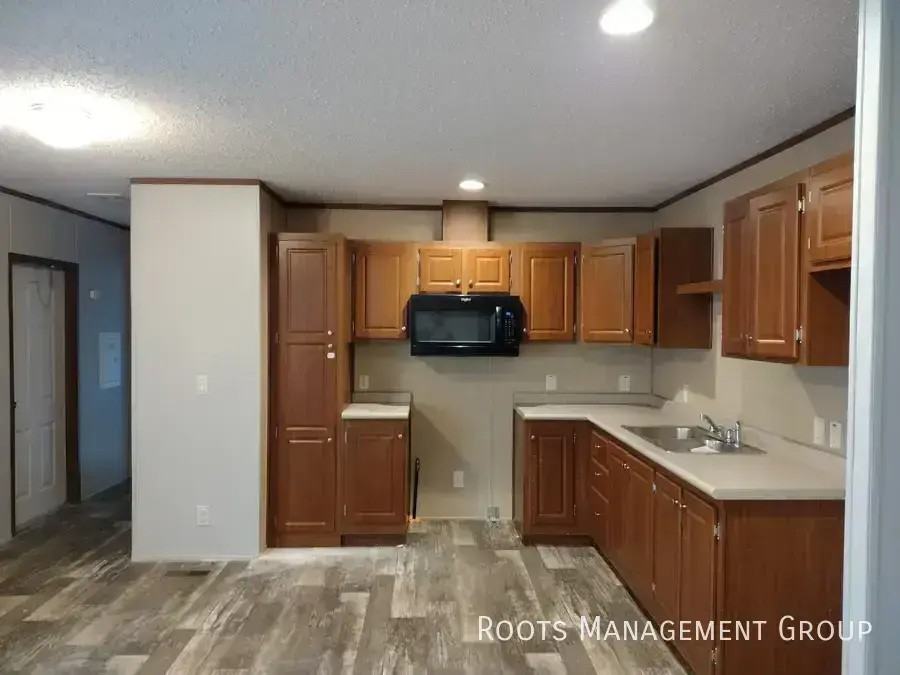 122 Cherry Hill Dr. #122 - Photo 3 of 15