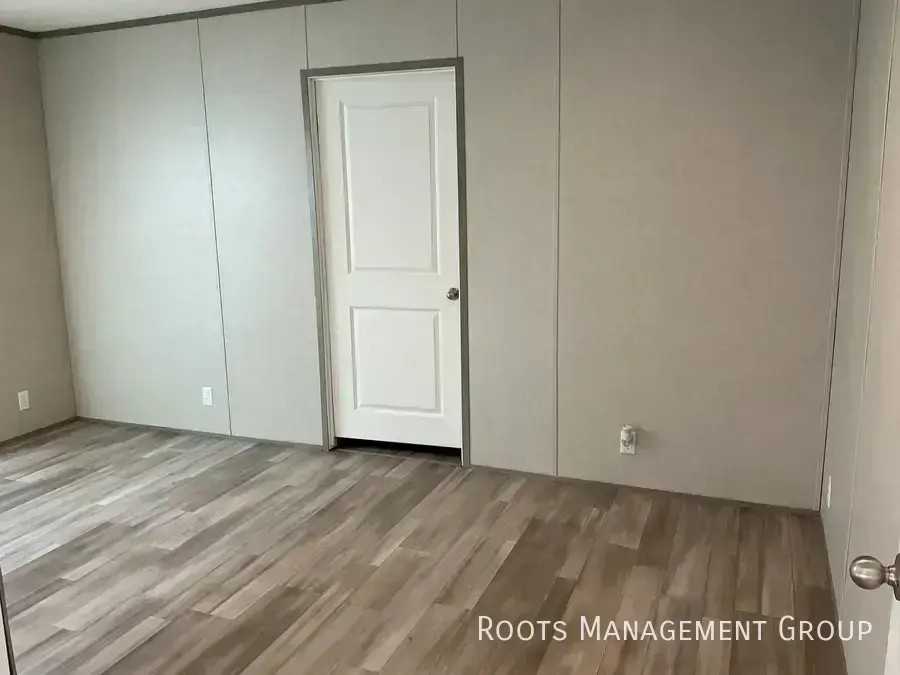 300 Brantley Dr #43 - Photo 3 of 12