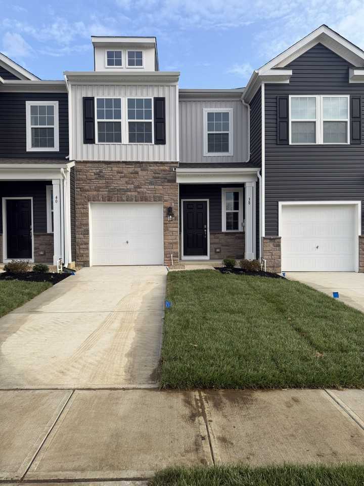 38 Roberts Dr #1 - Photo 2 of 35