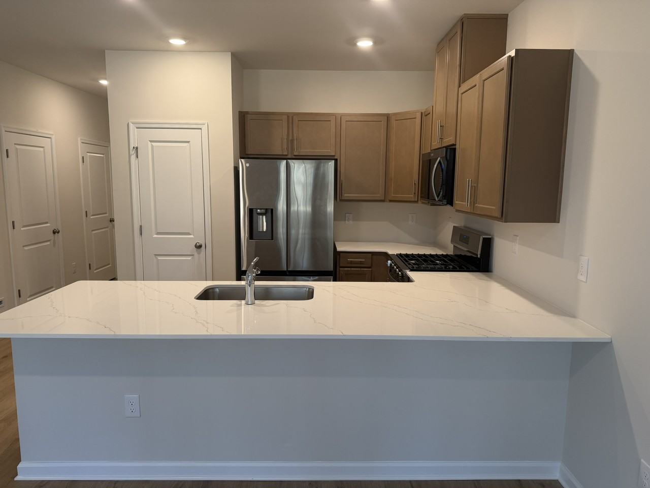 38 Roberts Dr #1 - Photo 5 of 35