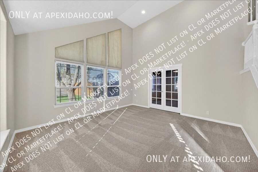 2554 E Green Canyon Dr - Photo 5 of 50