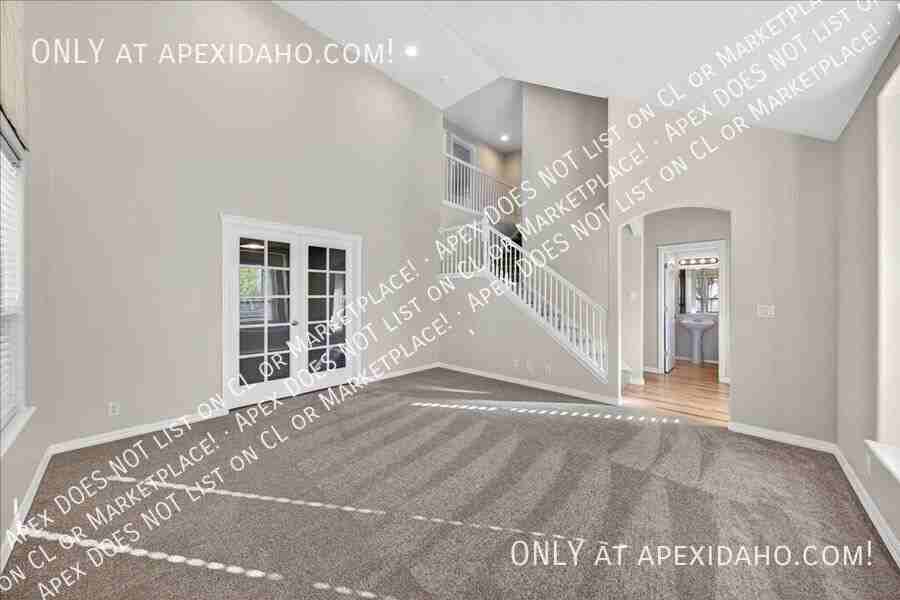 2554 E Green Canyon Dr - Photo 6 of 50