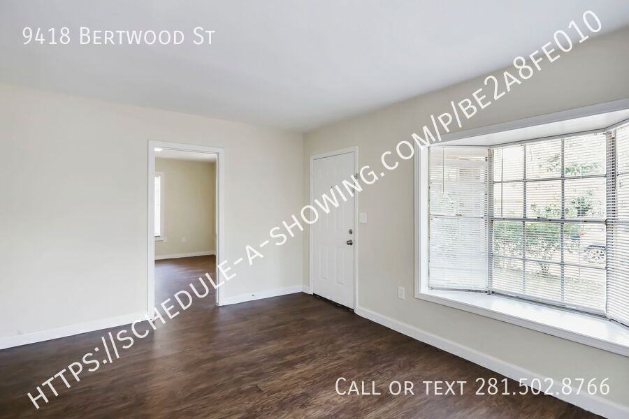 9418 Bertwood St - Photo 2 of 11