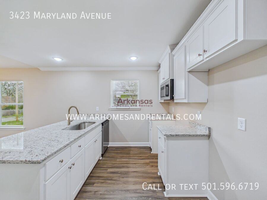 3423 Maryland Ave - Photo 5 of 12