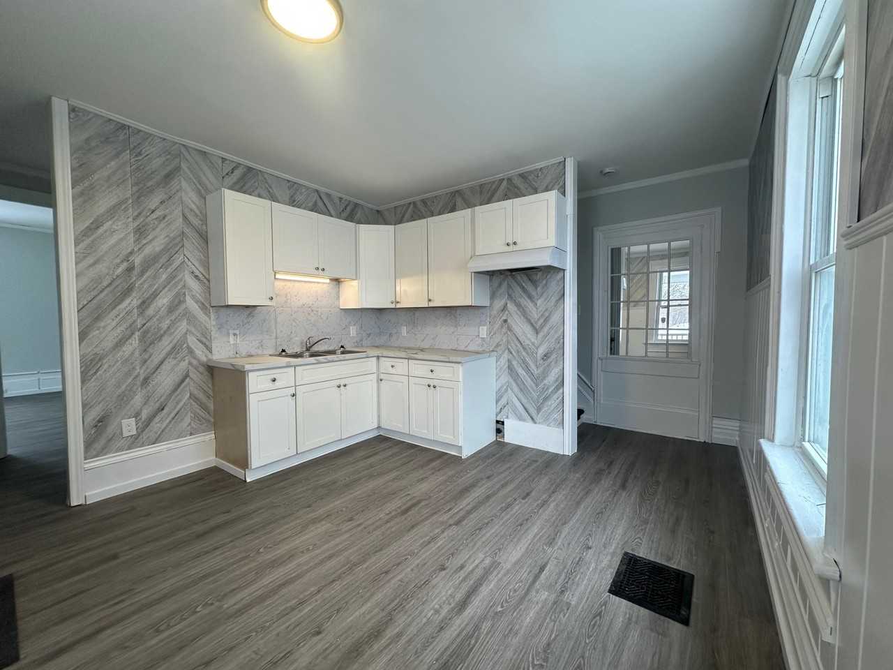 57 Marmora St - Photo 2 of 18