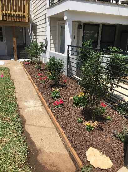 924 15th St Se - Photo 2 of 17