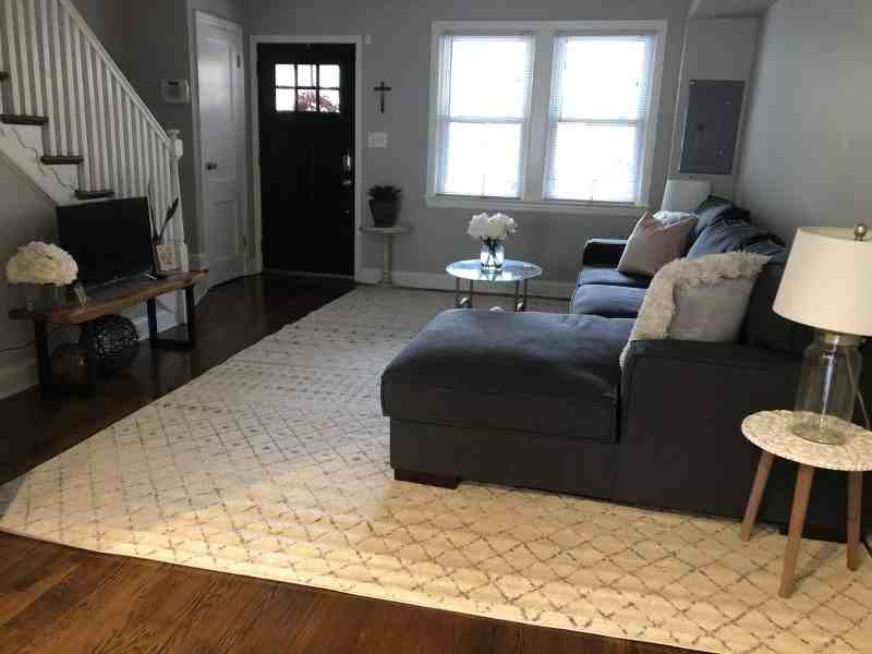 924 15th St Se - Photo 4 of 17