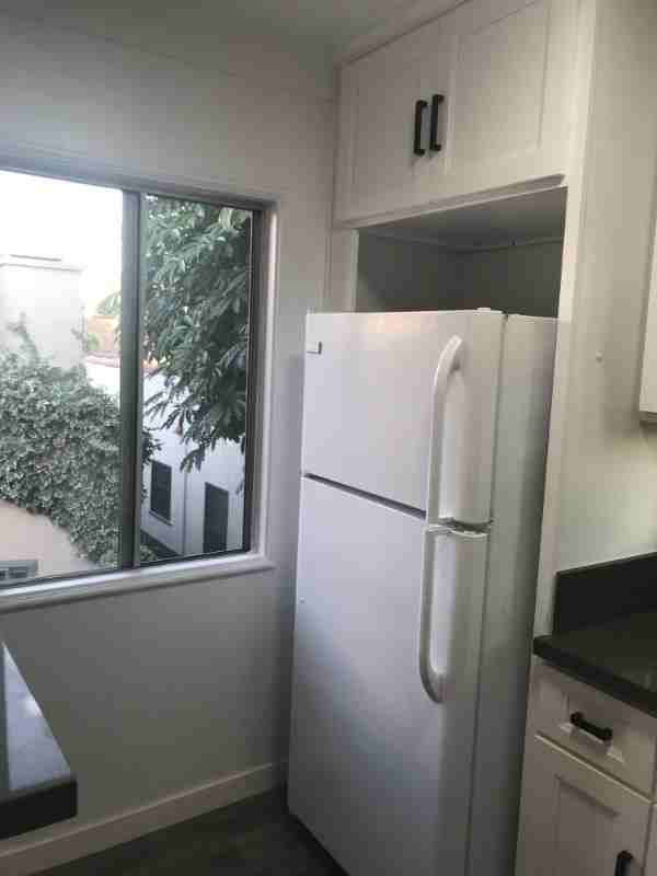 3759 Lewis Ave - Photo 4 of 15