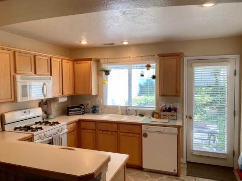 1784 E Kiera Ct - Photo 7 of 50