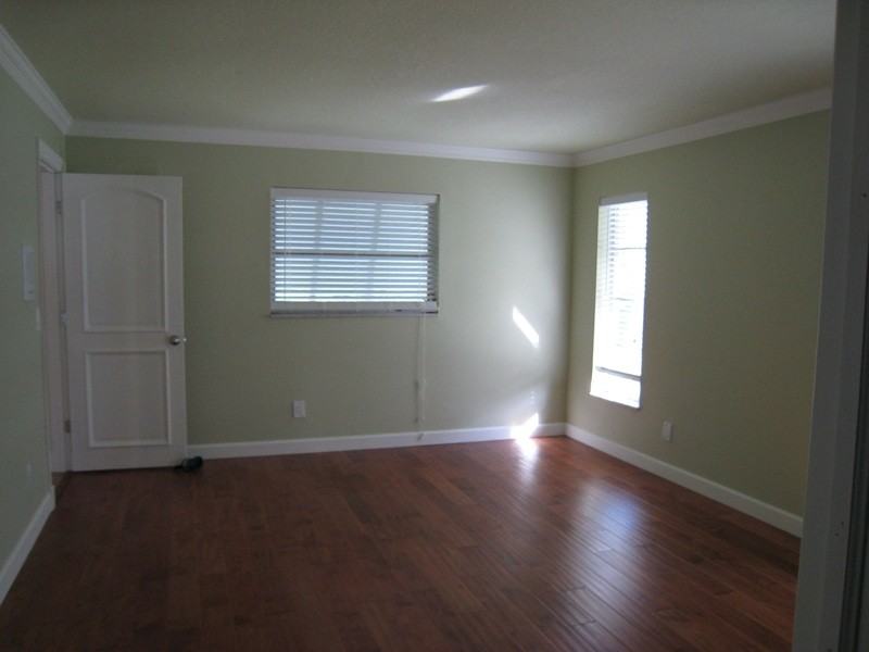 1 Se Sharon St - Photo 7 of 15