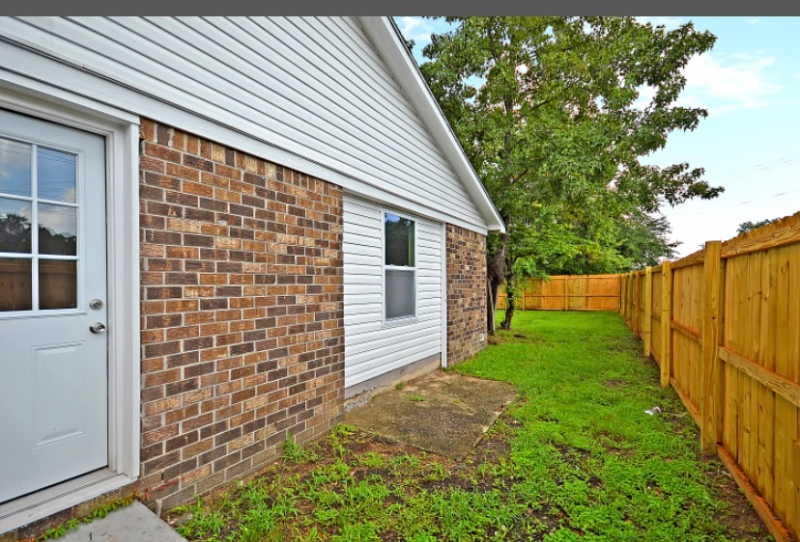 202 Miami St #A - Photo 6 of 17