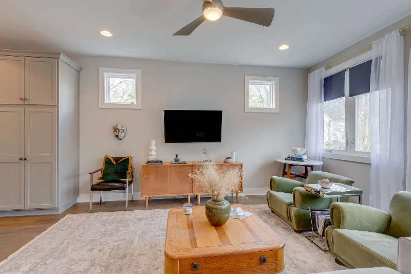 312 Prince Ave #A - Photo 5 of 26