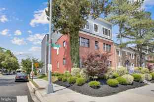 2000 D St Ne - Photo 1 of 1