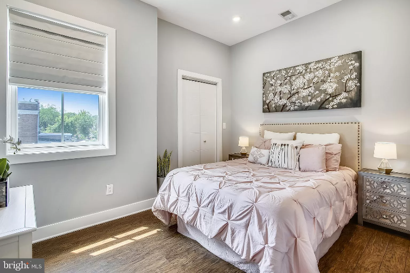 2000 D St Ne - Photo 4 of 5