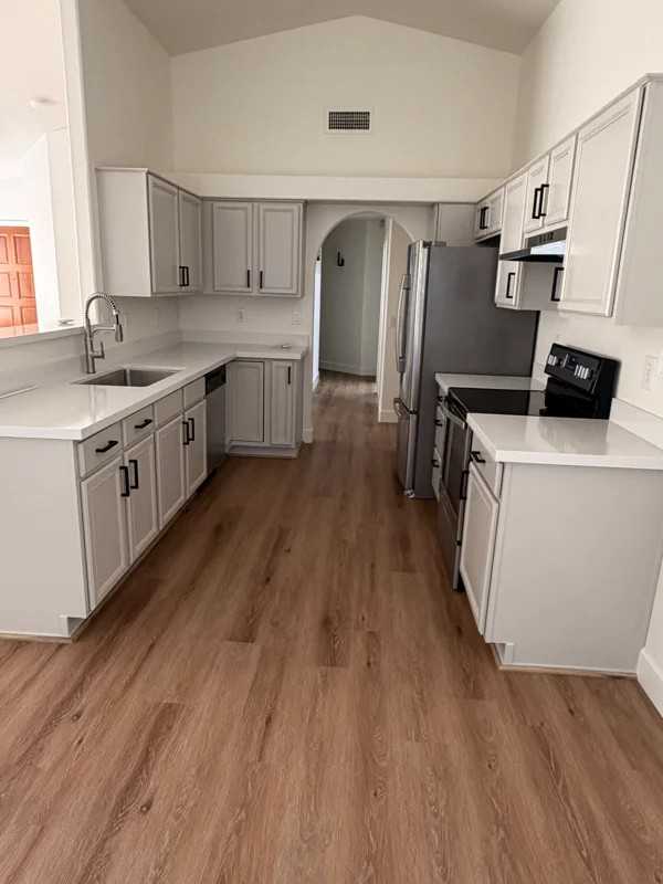 4411 W Townley Ave - Photo 2 of 19