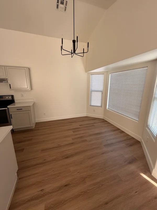 4411 W Townley Ave - Photo 4 of 19