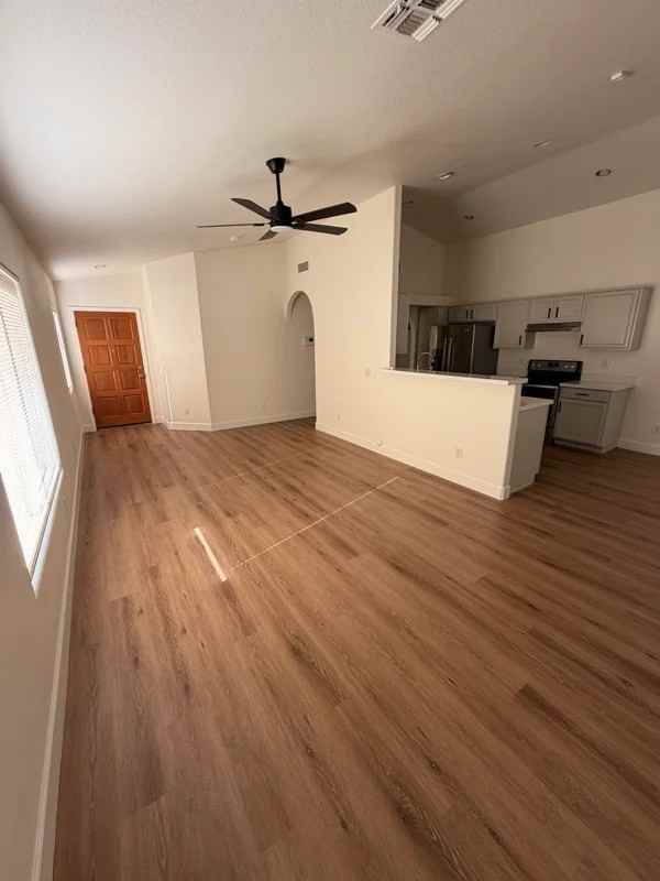 4411 W Townley Ave - Photo 5 of 19