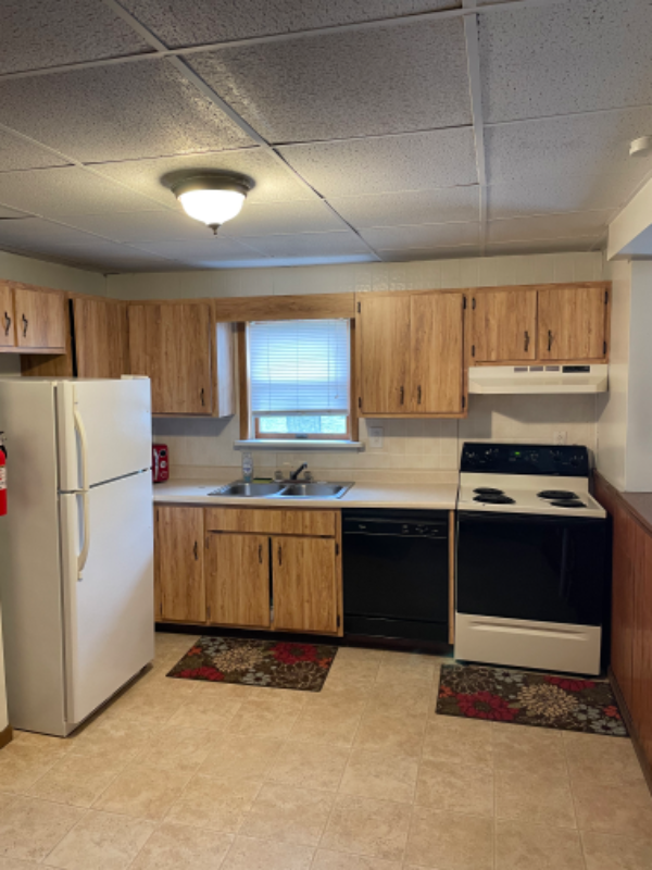 401 W Main St #D - Photo 3 of 6