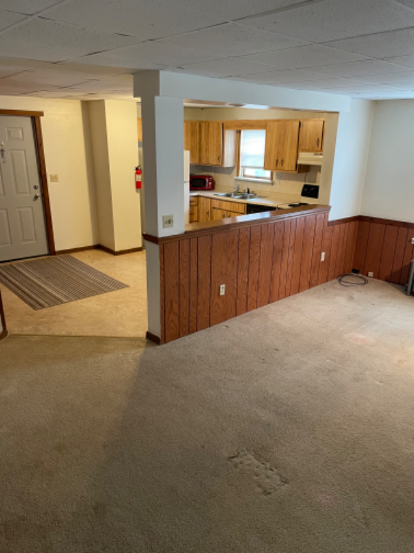 401 W Main St #D - Photo 5 of 6