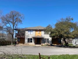 featured image of 8306 Garcreek Cir #C