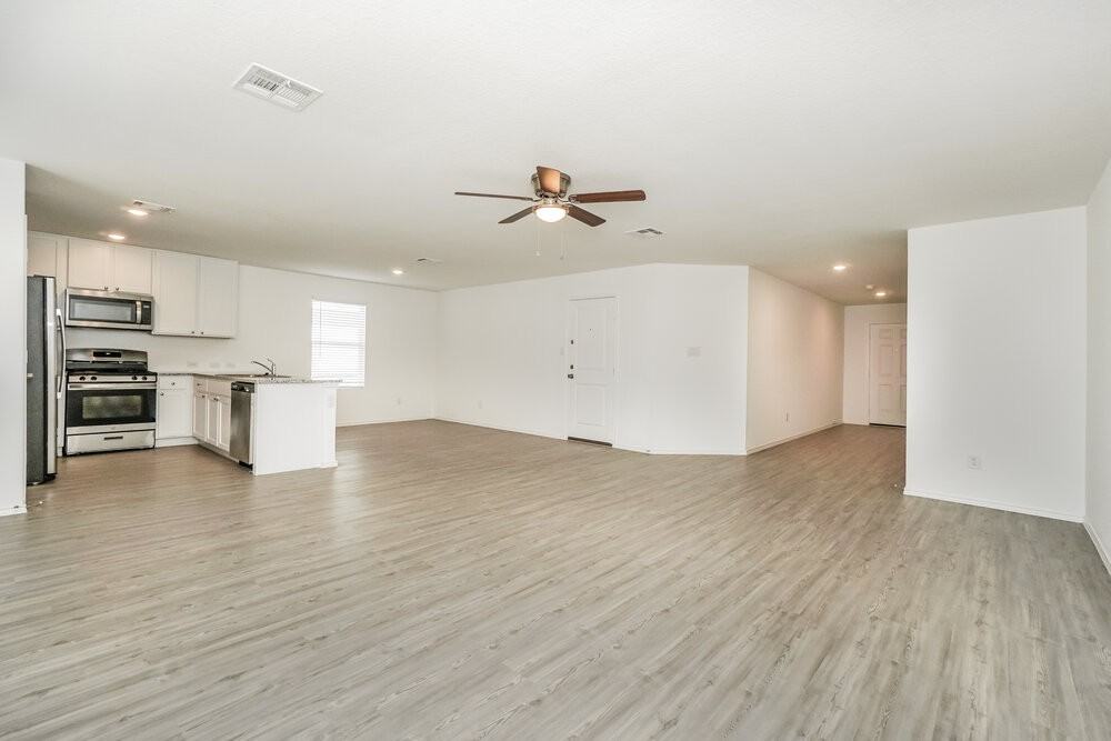 14612 Greenfield Ml - Photo 5 of 17